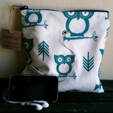 Gadgety in Turquoise Owls fabric