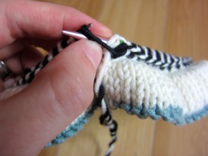 On Round 2 of a right-leaning braid, bring each yarn OVER the other(s).
