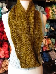 lacey-moebius-cowl-256px-256px