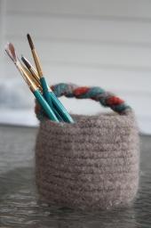 padded-crochet-basket--su-mar-29-2-4-pm-256px-256px