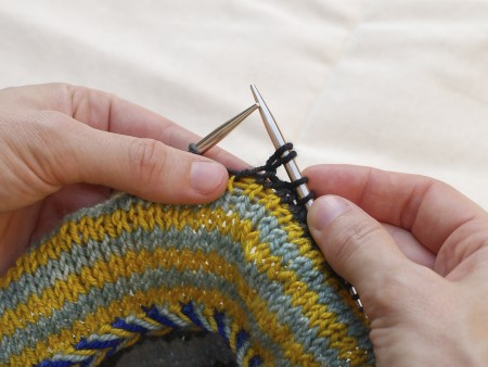Here's what that stitch looks like on the right needle.