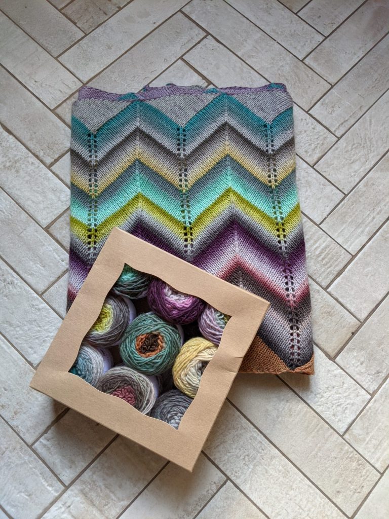 Freia Yarns Supernova Minikins