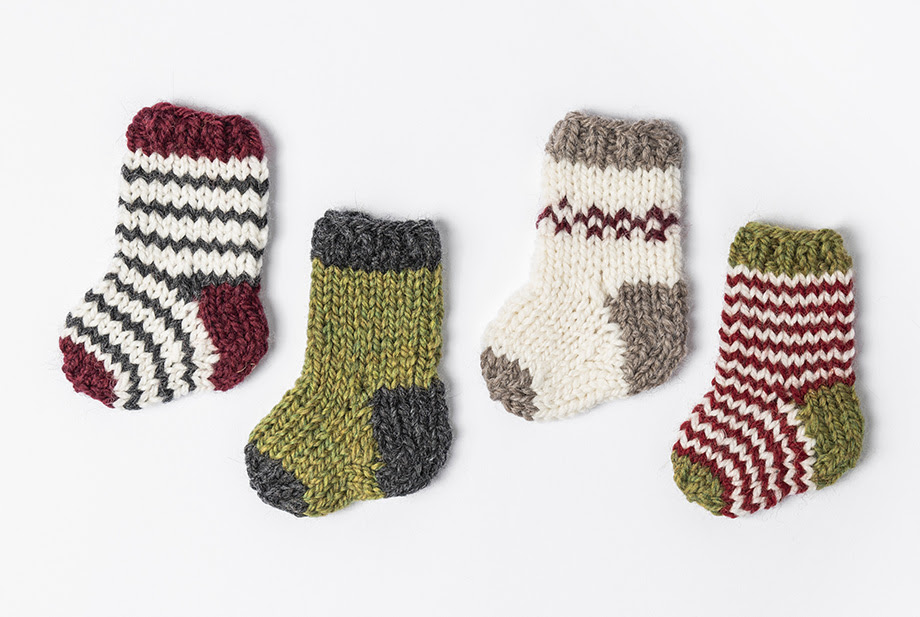 Blue Sky Woolstok Holiday Mini Bundles are back with a brand new pattern!