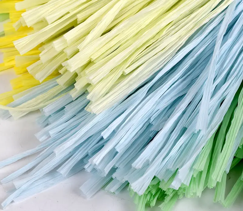 Strands of Ispie Raffia yarn.